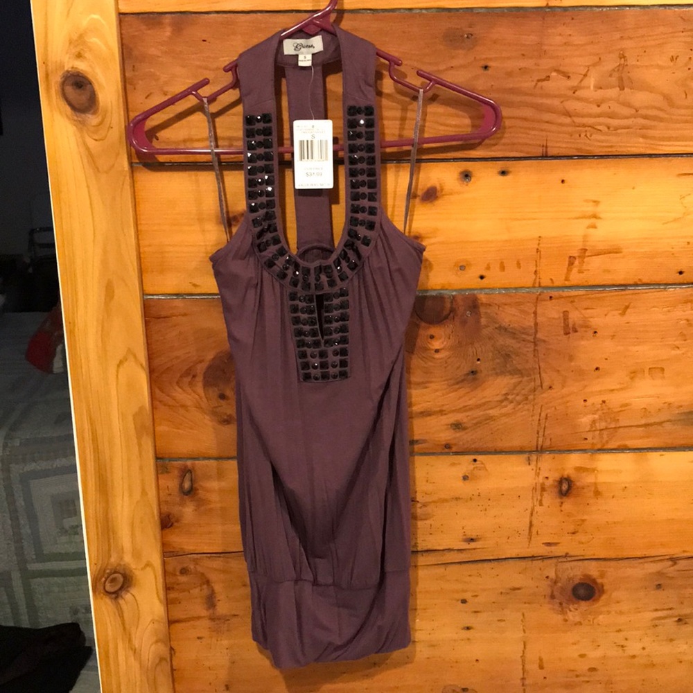 Guess Tank